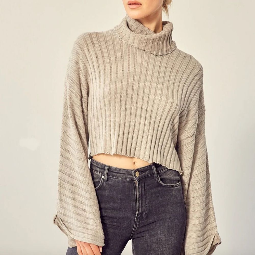 By Together Womens Tan Ribbed Turtleneck Sweater Large Cropped Bell Sleeve Boho